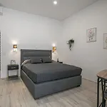 Deluxe Antonio Апартаменты