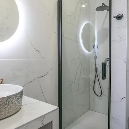 Deluxe Antonio 아파트 풀라