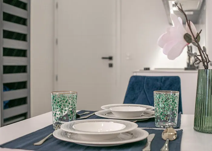 Deluxe Antonio بولا