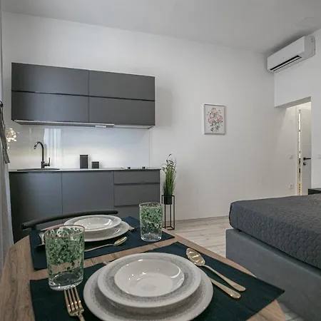 Deluxe Antonio Апартаменти